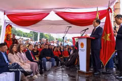 El miembro del Buró Político y ministro de Relaciones Exteriores de Vietnam, Le Hoai Trung, interviene en la ceremonia (Foto: VNA)
