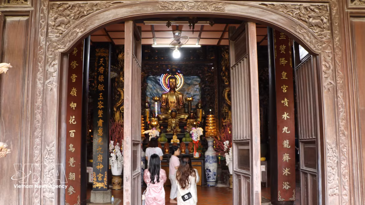 Singular pagoda de casi 200 años de antigüedad en la provincia vietnamita