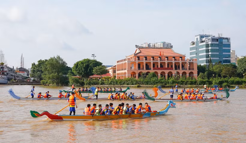 Los recorridos por los ríos se explotan fuertemente durante el Festival Fluvial de Ciudad Ho Chi Minh. (Foto: VNA)