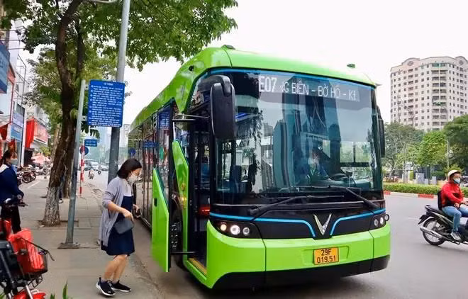 Hanoi se volverá verde con autobuses eléctricos para 2035. (Fuente: Vietnamplus)