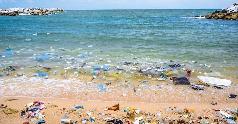  Isla de Tailandia aplica la prohibición del plástico