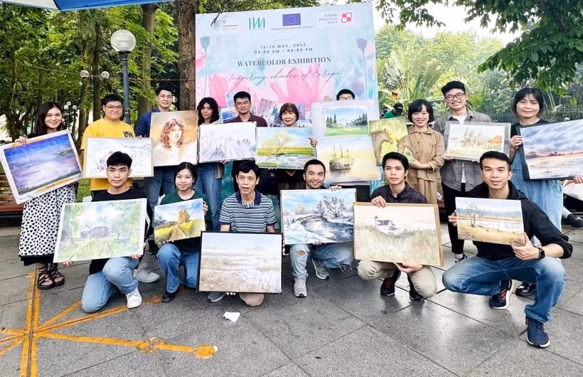 Artistas en el rincón de Polinia (Fuente: VNA)