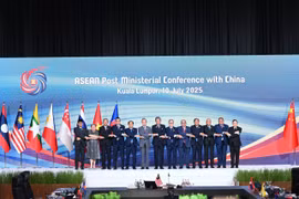 En la reunión de ministros de Relaciones Exteriores ASEAN - China (Fuente: VNA)