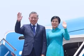 El secretario general del Partido Comunista de Vietnam (PCV), To Lam, y su esposa inician una gira por Rusia, Kazajistán, Azerbaiyán y Bielorrusia. Foto: VNA