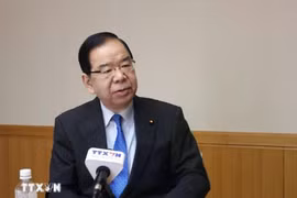 El presidente del Partido Comunista Japonés, Kazuo Shii, concede una entrevista a la Agencia Vietnamita de Noticias. (Foto: VNA)