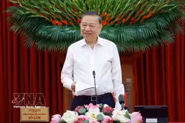 El secretario general del Partido Comunista de Vietnam (PCV) y presidente del país, To Lam, preside la primera reunión del Comité Directivo Central encargado de revisar y actualizar el Estatuto del Partido. (Foto: VNA)