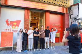 Numerosos visitantes recorren sitio histórico en Hanoi en ocasión del Día Nacional