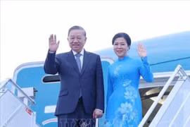 El secretario general del Comité Central del Partido Comunista de Vietnam, To Lam, su esposa concluyen su visita a Bielorrusia. (Foto: VNA)