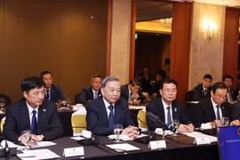 El secretario general del Partido Comunista de Vietnam, To Lam, asiste al coloquio sobre ciencia y tecnología Vietnam-Corea del Sur en Seúl. (Foto: VNA)