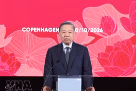 El secretario general y presidente de Vietnam, To Lam, habla en la recepción. Foto: VNA