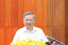 El secretario general del Partido Comunista de Vietnam, To Lam. habla en la reunión. (Foto: VNA)