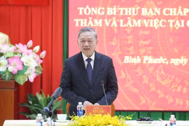El secretario general del Partido Comunista de Vietnam, To Lam, en la reunión con la Policía de Binh Phuoc. (Fuente: VNA)