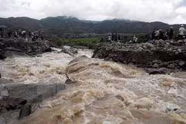 Inundaciones provocan más de 20 muertos y desaparecidos en Indonesia