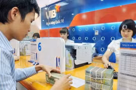Revisan resultados del cumplimiento de plan socioeconómico en Vietnam