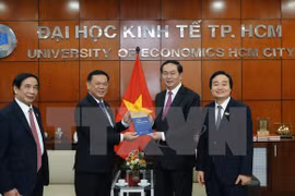 Urgen a Universidad de Economía de Ciudad Ho Chi Minh a ser centro de investigación