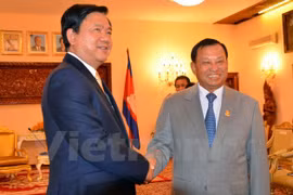 Ciudad Ho Chi Minh y Phnom Penh amplían cooperación