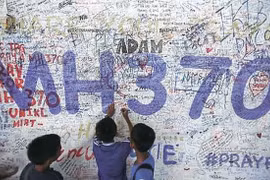 Australia considera extender la búsqueda del MH370