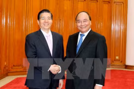 Premier de Vietnam recibe a ministro de Seguridad Pública de China