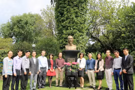 Rinden tributo en México al presidente Ho Chi Minh en ocasión de su natalicio