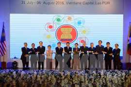 Ministros de Economía de ASEAN discuten integración regional
