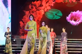 Presentarán nuevos diseños de Ao Dai en Ha Noi