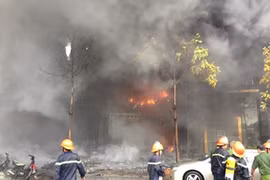 Grave incendio en Hanoi