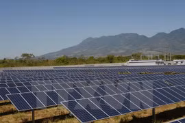 Elabora Vietnam mecanismos para incentivar el desarrollo de energía solar
