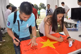 Jóvenes de Vietnam en Europa abordan fallo de PCA sobre Mar del Este