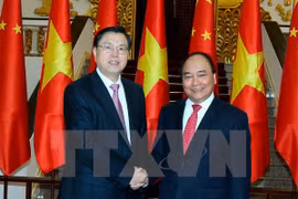 Premier de Vietnam enfatiza solución para impulsar comercio con China