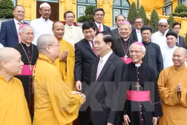 Vietnam persiste en unir comunidades religiosas con todo el pueblo