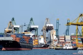 Exportaciones de Singapur a China registran menor crecimiento en siete años