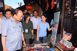 Vietnam determinado convertir turismo en sector económico clave, afirma premier