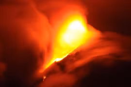 Otra erupción de volcán en Indonesia