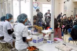Aplican en Vietnam aumentos de precios de servicios de salud