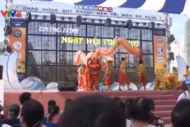 Realizan programa en respaldo a niños pobres en Da Nang