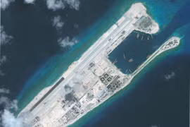 Prensa tailandesa crítica vuelos pilotos ilegales de China sobre Mar del Este