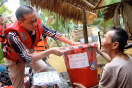 Siguen apoyando vietnamitas en extranjeros a coterráneos afectados por inundaciones