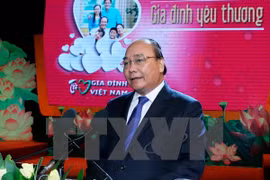 Premier resalta importancia de valores de familia para el pueblo vietnamita