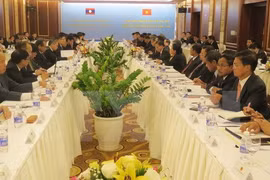 Vietnam y Laos revisan cooperación en gestión de la frontera común