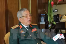 Viceministro de Defensa vietnamita recibe a agregados militares japoneses