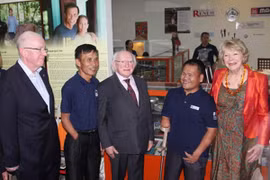 Irlanda presta atención especial a remoción de bombas en Vietnam