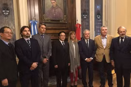 Vietnam intensifica relaciones con Argentina