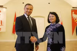 Presidente polaco afirma importancia de nexos tradicionales con Vietnam
