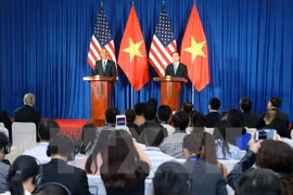 Presidentes vietnamita y estadounidense copresidieron rueda internacional de prensa