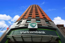 Inversionistas de Singapur compran acciones de Banco Comercial de Vietnam