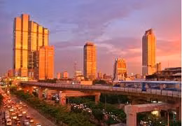 Tailandia por continuar la política de estímulo económico