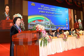 AIPA – 37: Vietnam propuso consolidar confianza entre países miembros de ASEAN