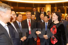 Piden a embajadores vietnamitas coadyuvar más activamente a integración global