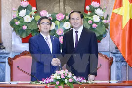Vietnam estimula a empresas japonesas a aumentar inversiones en el país
