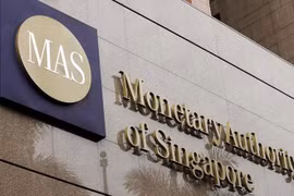 Singapur ajusta política monetaria para estimular economía